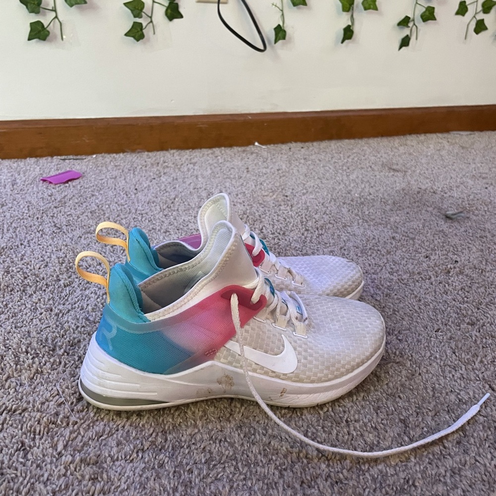 Nike tennis shoes